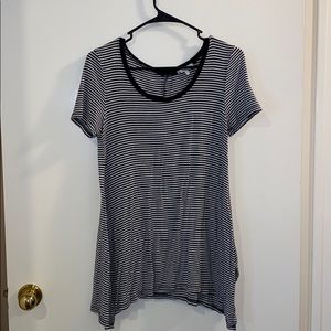 Striped shirt with zipper backing